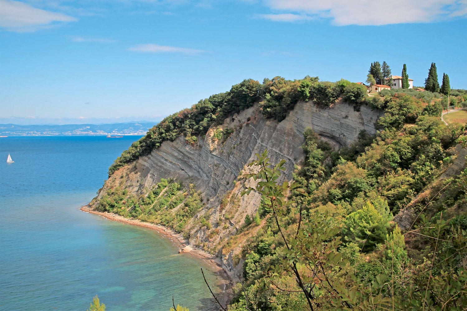 Prächtiges Farbenspiel am Kap Ronek