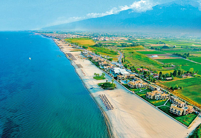Im Schatten des Olymps erstreckt sich die Olympische Riviera.