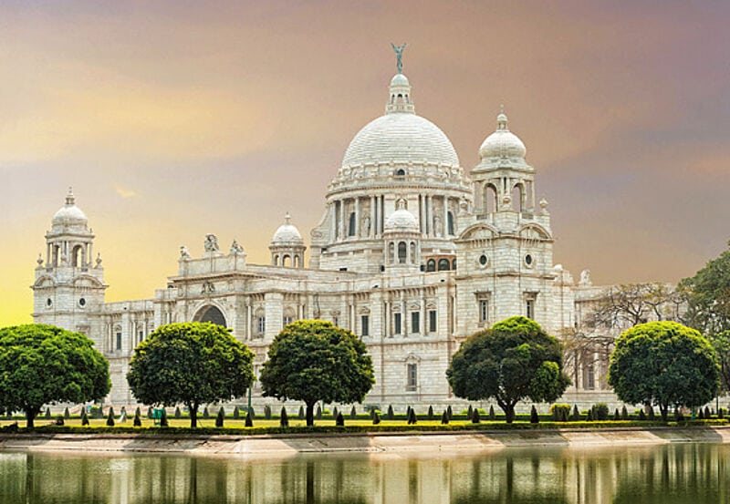 Touristisches Highlight ist das Victoria Memorial.