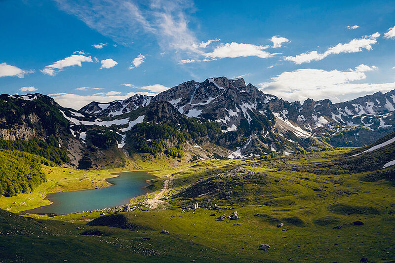 Montenegro ist als neues Ziel mit zwei Touren im Portfolio vertreten. Foto: EmirMemedovski/istockphoto