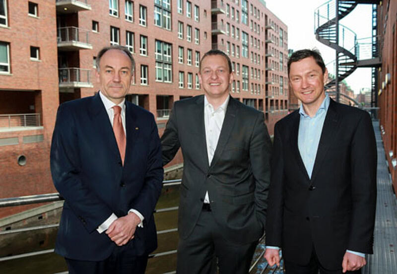 Manager-Trio für das Markenduo (von li. nach re.): Norbert Stiekema (Costa), Felix Eichhorn und Uwe Mohr (beide Aida). Foto: Ulrich Perrey