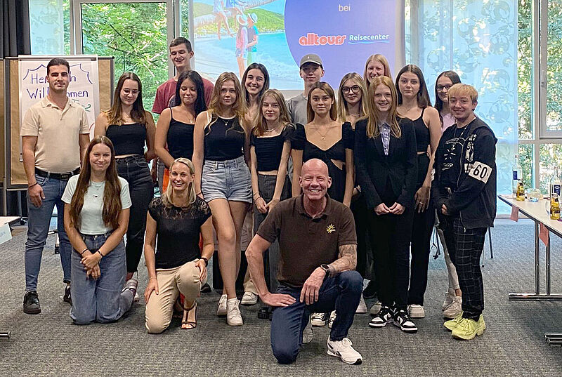 Das sind die neuen Nachwuchskräfte von Alltours Reisecenter