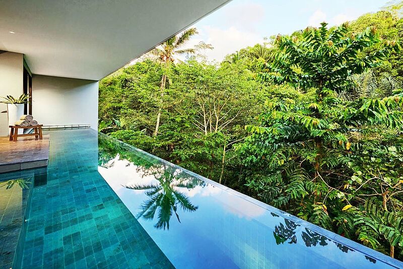 Hotel Villa Pool Regenwald Bali Indonesien