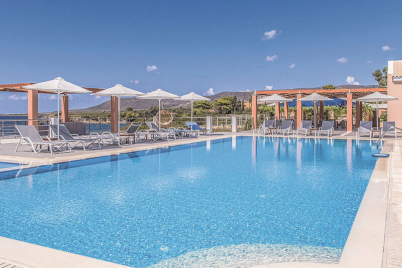 Neu bei Attika: das Drei-Sterne-Haus Remetzo Village auf der ionischen Insel Kefalonia. Foto: Attika Reisen