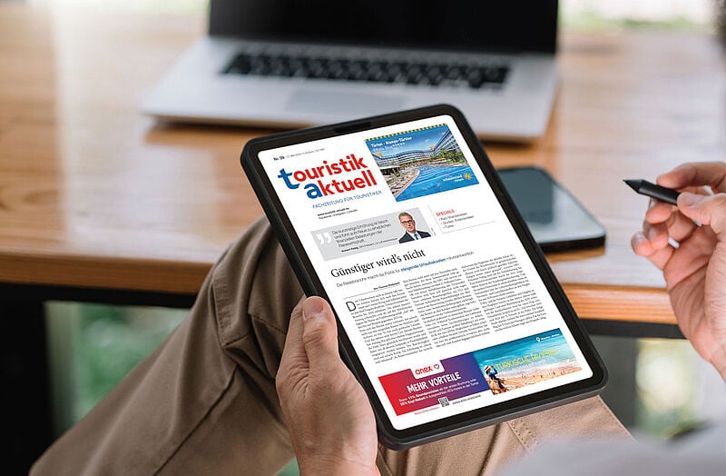touristik aktuell kann sowohl in gedruckter Form als auch als E-Paper gelesen werden. Foto: AmnajKhetsamtip/istock