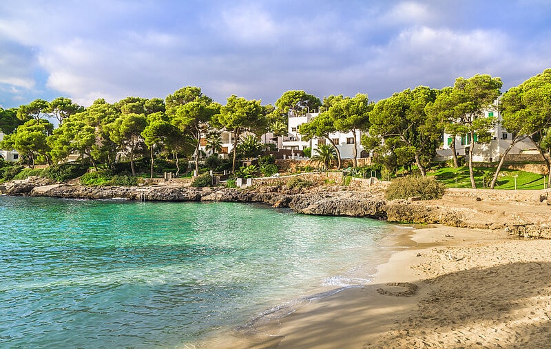 Eine kleine Bucht auf Mallorca ist der Traum vieler deutscher Urlauber.