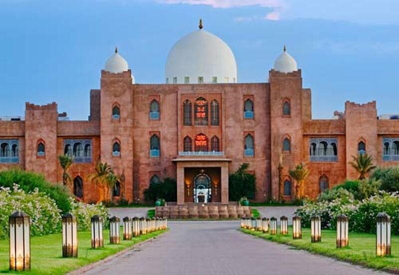 Das neu eröffnete Blue Diamond Sahara Palace liegt außerhalb von Marrakesch