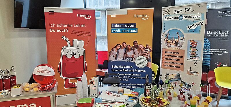 Werbemittel des Reisebüros Stoffregen und des Blutspendezentrums