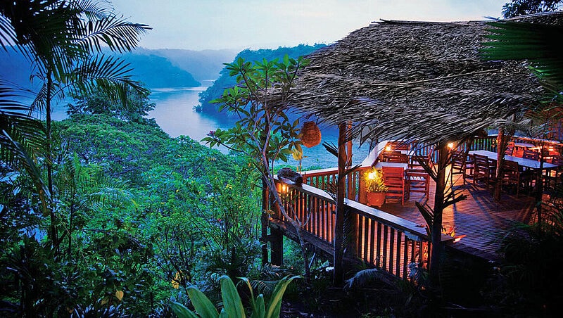 Ein neuer Tipp für Taucher ist das Tufi Resort in der Oro-Provinz