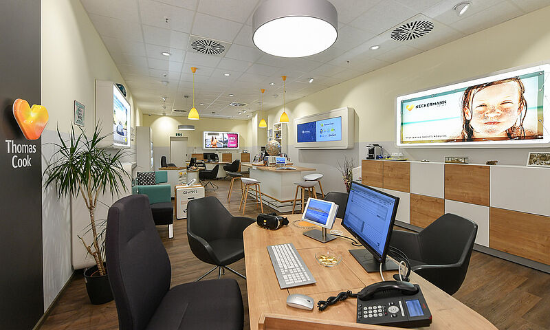 Wie geht es mit den von Galeria Karstadt Kaufhof übernommenen Cook-Filialen weiter? Foto: Thomas Cook