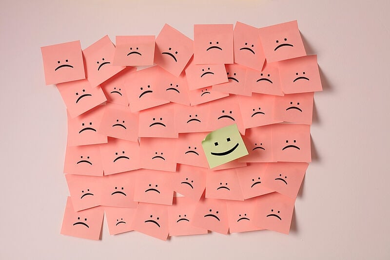 Auch in harten Zeiten gibt es positive Nachrichten. Foto: tolgart/istockphoto