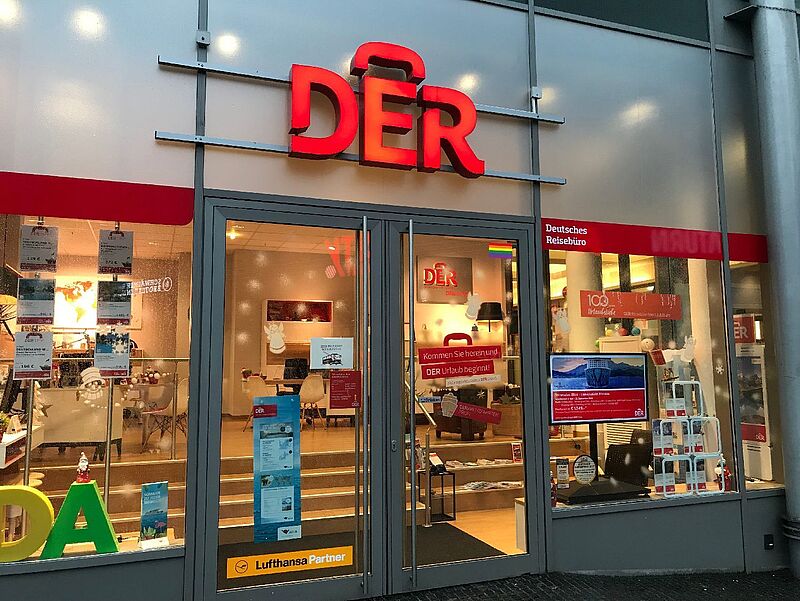 In den DER-Reisebüros soll Mehraufwand künftig von Kunden entlohnt werden. Foto: ta