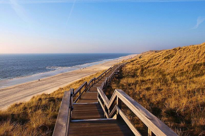 Nach Sylt kommt man per Bahn in den nächsten Wochen deutlich schlechter als sonst. Foto: Sylt Marketing