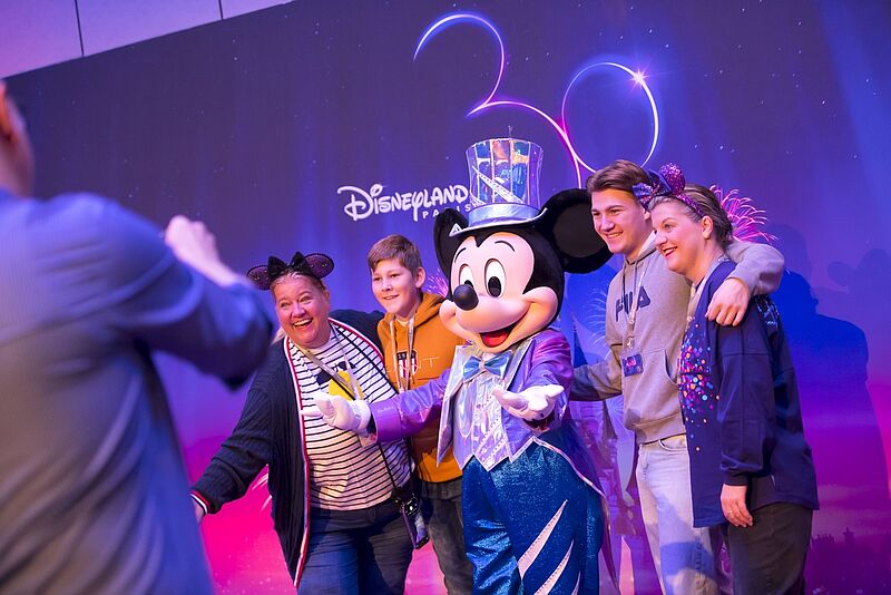 Zur Begrüßung ein Foto mit Micky