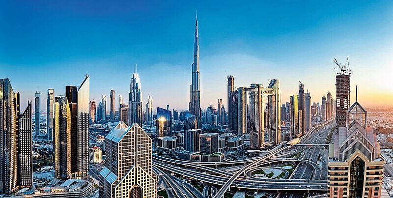 Ausblicke aus großer Höhe gibt es in Dubai  reichlich. In der Mitte der Posterboy Burj Khailfa