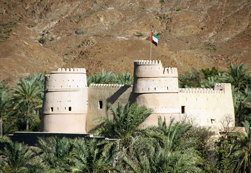 Wieder aufgebaute Festung aus Lehm: In den letzten Jahren hat die Herrscherfamilie al-Sharqi viel Geld in den Erhalt historischer Monumente gesteckt.