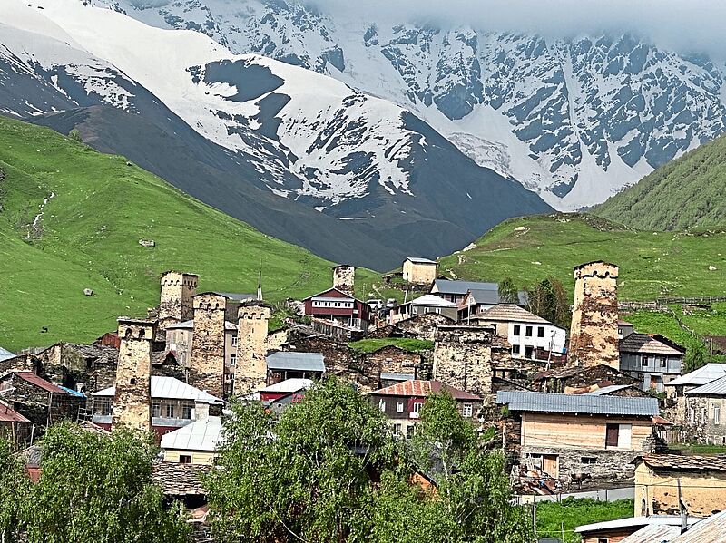 Mittelalterliche Wehrtürme in Ushguli in Ober-Swanetien