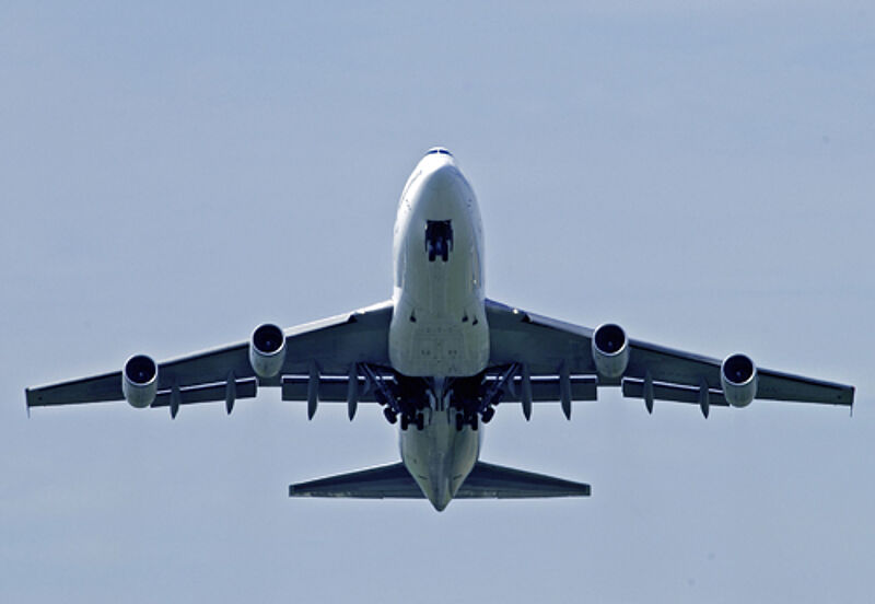 Nach der Germanwings-Katastrophe führt die deutsche Luftfahrt eine Zwei-Personen-Regel im Cockpit ein