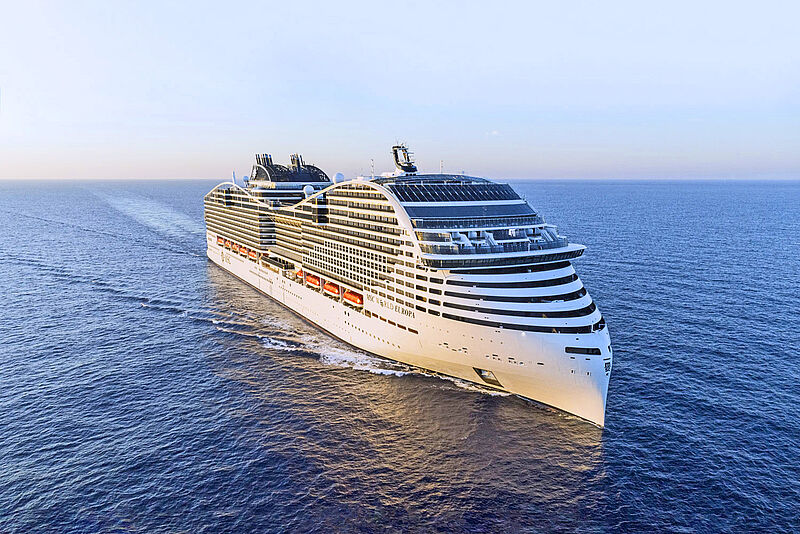 Kreuzfahrtschiff MSC World Europa auf dem Meer