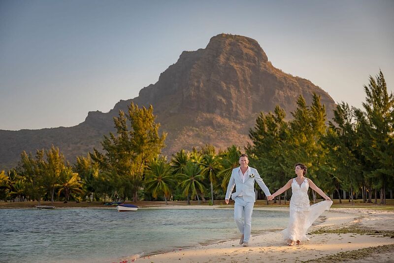 Traumhafte ­Hochzeitskulisse: Steven Mathes und Petra Brancato ­heirateten auf ­Mauritius