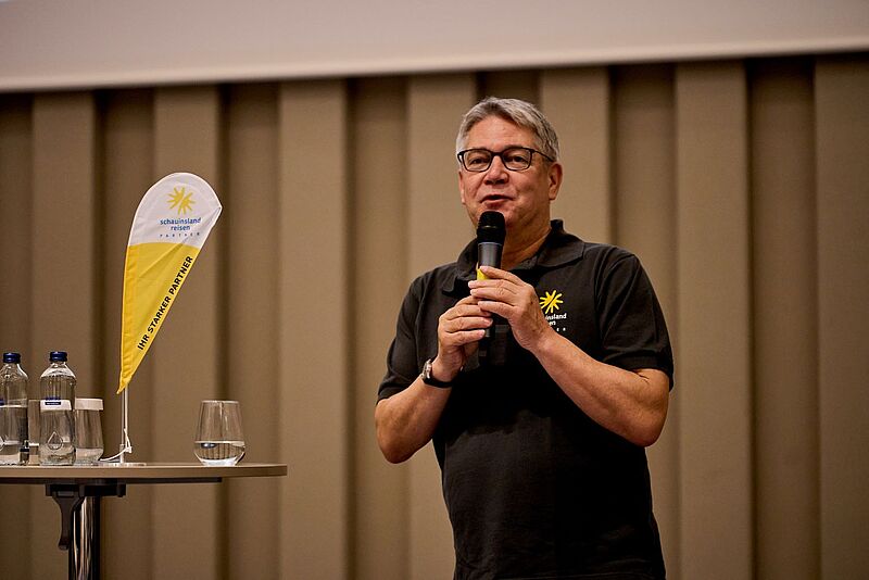 Albin Loidl im Konferenzsaal