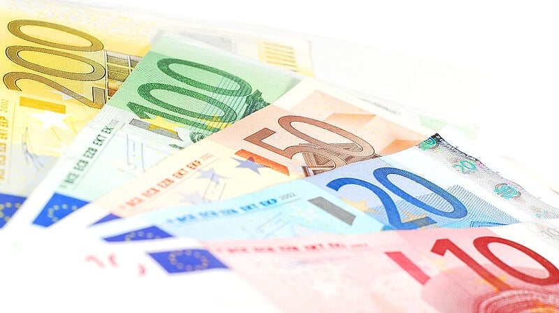 Reisebüros beklagen unter anderem, dass sie die Provisionen für abgesagte Reisen an die Veranstalter zurücküberweisen müssen