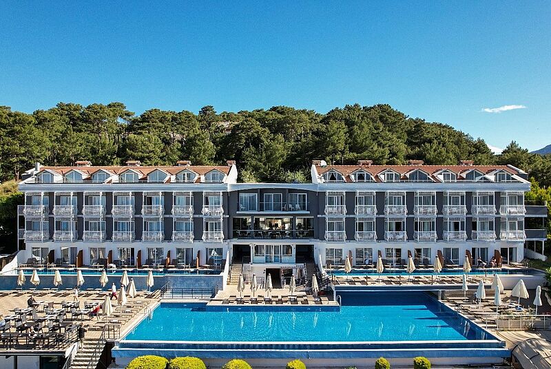 Das Ramada by Wyndham Fethiye Ölüdeniz liegt wenige Minuten vom Strand von Öludeniz entfernt