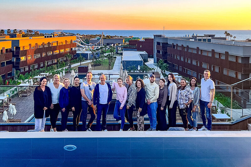Das Orga-Team der Rita AG auf dem Rooftop des Aldiana Side. Sechster von links: Kurt Koch. Foto: Rita AG