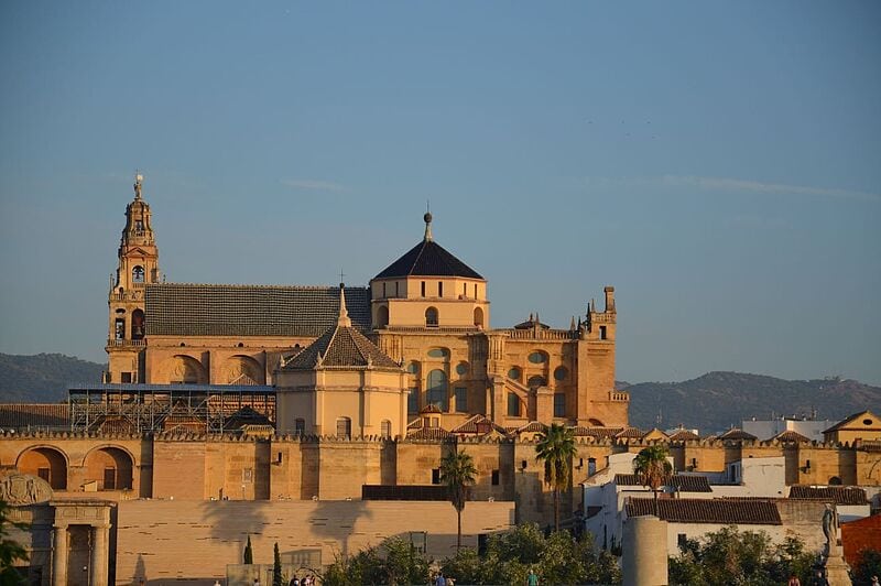 Eine der nachhaltigen Reisen von DER Touristik führt nach Andalusien, hier die Mezquita in Cordoba