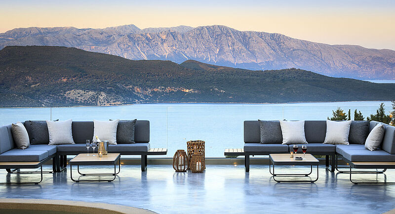 Eines der Objekte im Portfolio von Simpson Travel: die Katouna Suites auf der griechischen Insel Lefkada