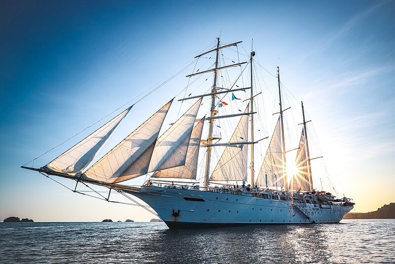 Die Star Clipper, Anfang der 90er in Dienst gestellt, bietet maritimen Charme für maximal 170 Passagiere an Bord