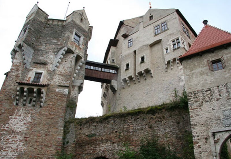 In der Burg Pernstein soll es gelegentlich spuken.