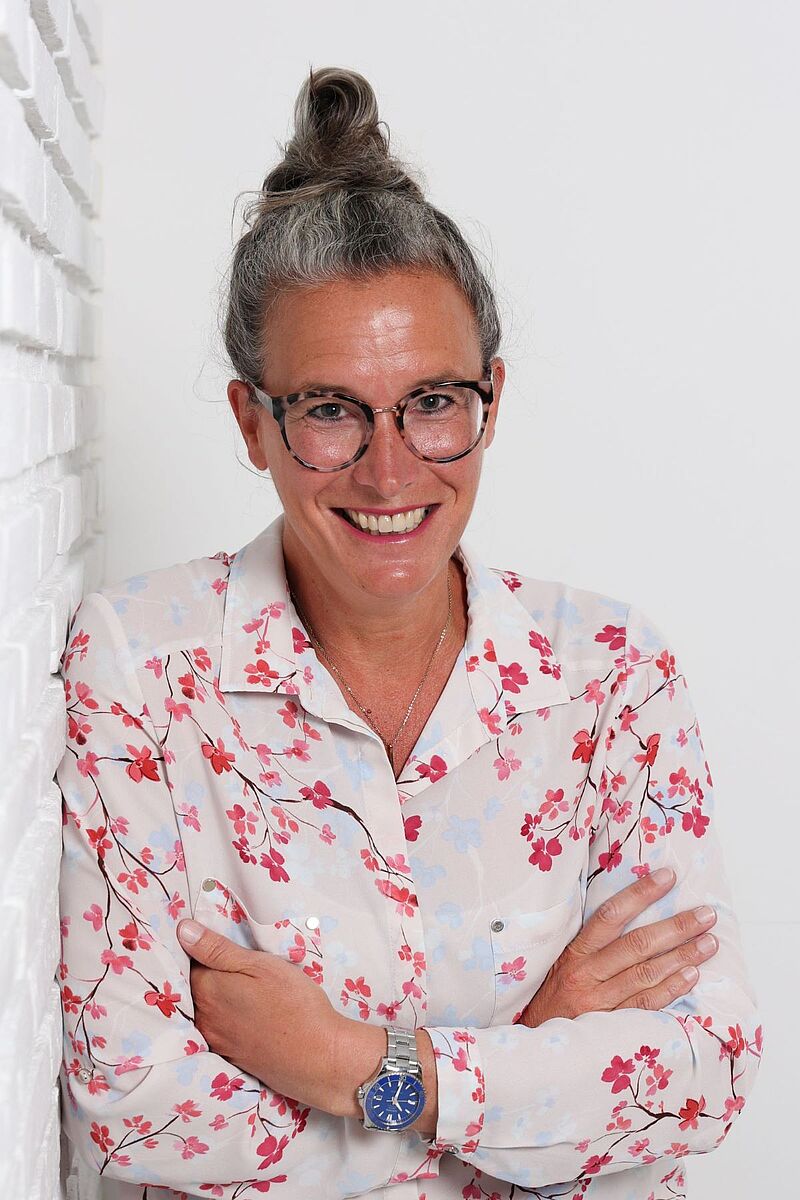 Nina Gill heuert bei TLTU an