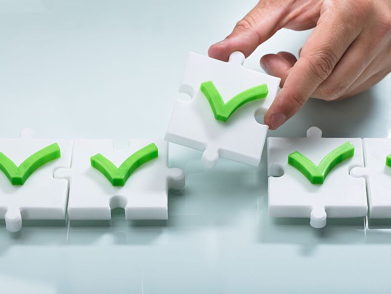 An der Überbrückungshilfe III muss gefeilt werden, fordern Branchenverbände wie der DRV. Foto: AndreyPopov/iStockphoto