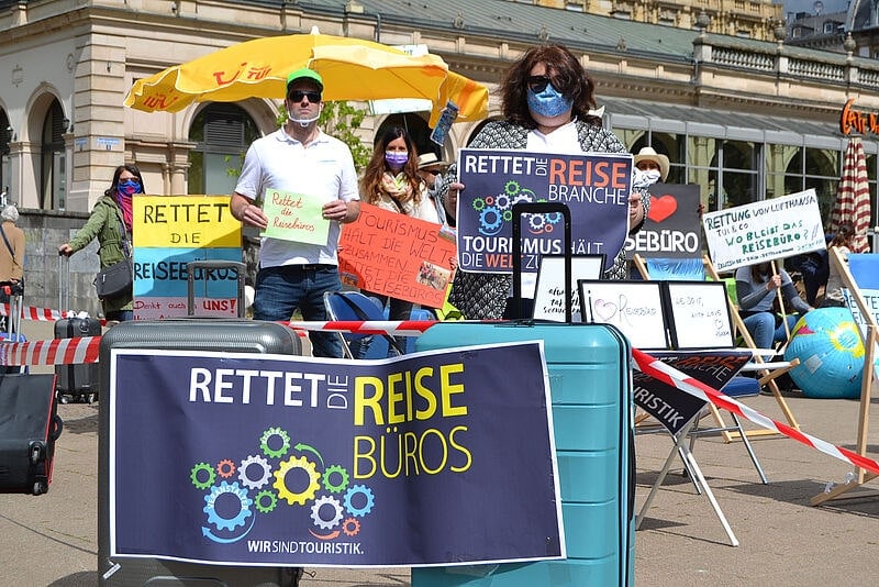 Im vergangenen Jahr gingen Tausende Reisebüros auf die Straße. Auch mit der Überbrückungshilfe III sind nicht alle zufrieden