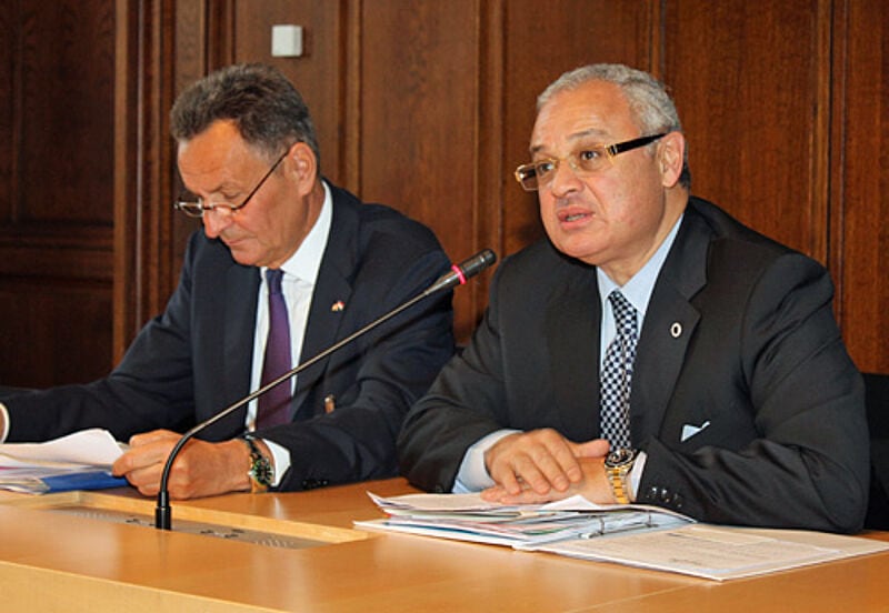 Ägyptens Tourismusminister Hisham Zaazou (rechts) mit TUI-Chef Michael Frenzel