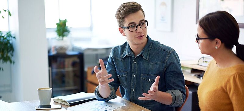 Branchenfremden Mitarbeitern muss zunächst viel erklärt werden