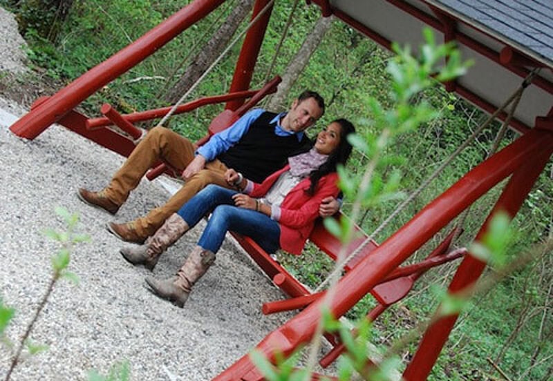 Auf dem „Liebesweg“ werden Paare an acht Stationen angeleitet, ihre Beziehung zu reflektieren