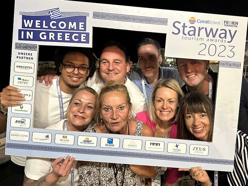 Welcome in Greece: Reiseverkäufer, gut gerahmt