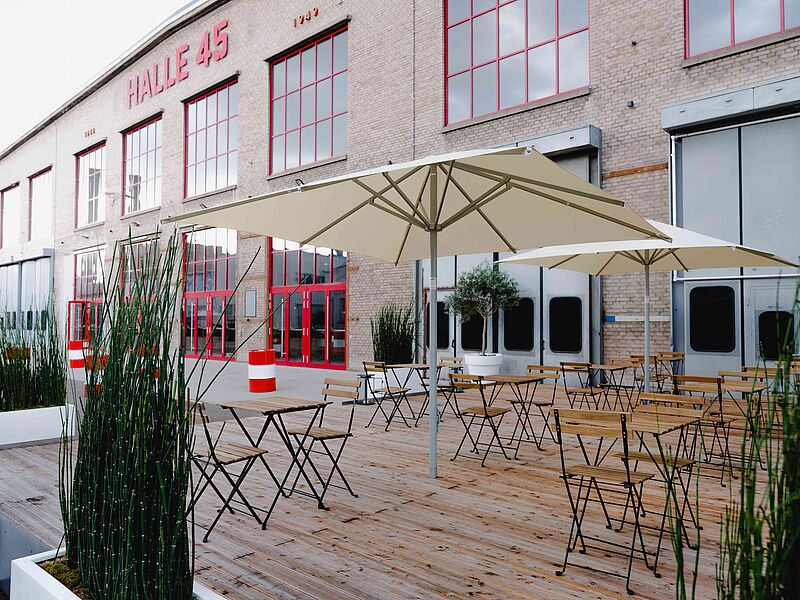 Der erste QTA Reisesommer findet im Industriedenkmal „Halle 45“ in Mainz statt