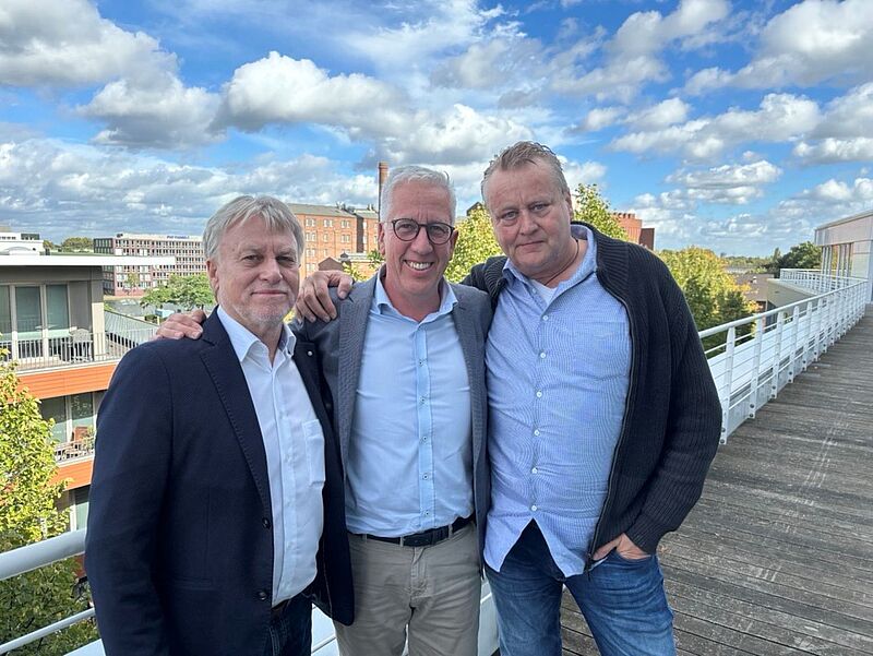 Freuen sich auf die Zusammenarbeit (von links): Kurt Zimmermann, Geschäftsführer Blum Holiday-Tours, Schauinsland-CEO Gerald Kassner und Claus Kosmalski, Geschäftsführer Blum Holiday-Tours