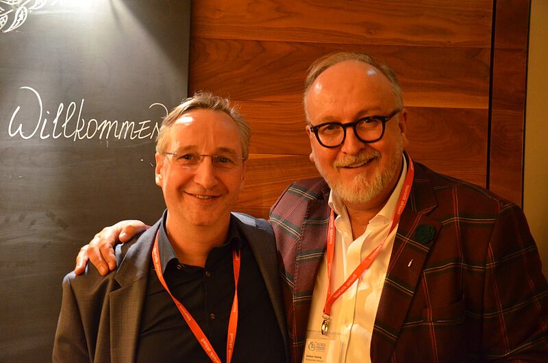 Thomas Daubenbüchel von Alltours mit Volker Heisig von der Reisebüro-Kette Reisecenter Alltours