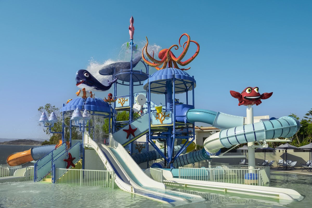 Iberostar Beachfront Resorts setzt 2026 mit renovierten Hotels und Modernisierungen neue Maßstäbe – von Montenegro bis Fuerteventura, Mallorca, Kreta und Mexiko. Mit 100 Resorts weltweit bietet Iberostar unvergessliche Urlaubserlebnisse – immer mit dem Meer im Blick.